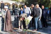 حضورهمکاران اداره کل دامپزشکی لرستان در مراسم غبار روبی گلزار شهدا