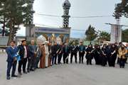 حضور مدیر کل و همکاران دامپزشکی لرستان در آیین عطر افشانی گلزار شهدا به مناسبت گرامیداشت دهه فجر