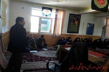 برگزاری کلاس آموزشی وترویجی آنفلوانزای فوق حادپرندگان درشهرستان دلفان