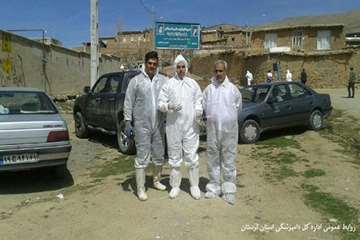 معدوم سازی طیور بومی مبتلا به آنفولانزای فوق حاد طیور در روستای باوکی شهرستان الیگودرز در روز اول فر