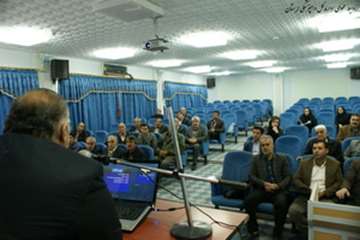 کلاس آموزشی آنفلوانزای فوق حادپرندگان جهت مرغداران شهرستان خرم آباد