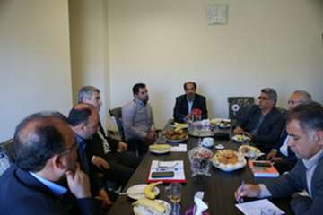 دیدارمدیرکل دامپزشکی وهیئت همراه بارئیس وکارکنان دانشکده دامپزشکی دانشگاه لرستان