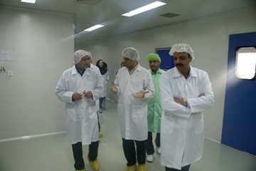 بازدید مدیر کل دامپزشکی استان لرستان از کارخانه داروسازی دامی زاکرس فارمد استان لرستان 