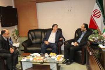 نشست سه جانبه دکتررفیعی پور،دکترکاظمی نماینده شهرستان پلدختر درمجلس شورای اسلامی ودکترتوکلی مدیرکل د