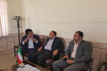 دیدارحضوری دکترغلامرضاتوکلی بامهندس کاظمی نماینده مردم شهرستان پلدختر  درمحل شبکه دامپزشکی شهرستان پ