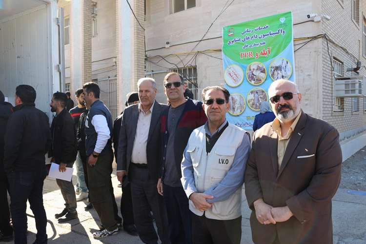 گزارشی از آماده سازی و تجهیز اکیپ های واکسیناسیون اعزامی به مناطق عشایری پلدختر